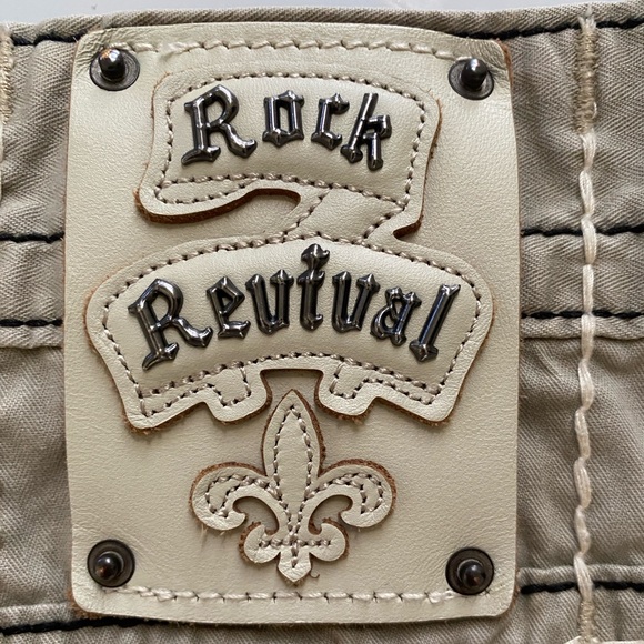 Rock Revival Modolo Khaki Jeans - Picture 7 of 12